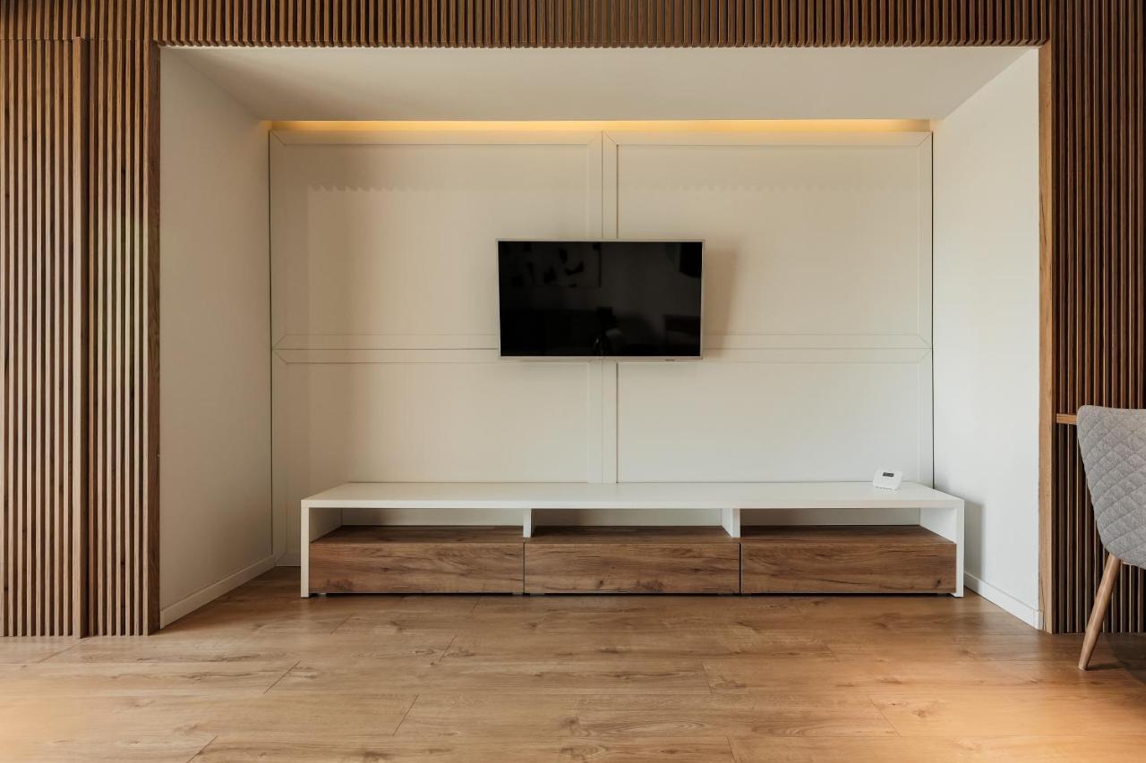 Nest Inn Stiletto Apartment Cluj-Napoca Esterno foto