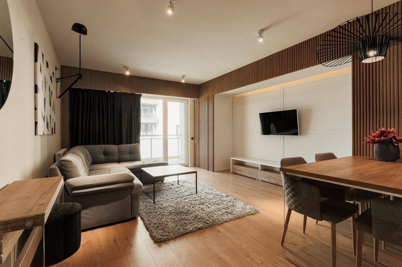 Nest Inn Stiletto Apartment Cluj-Napoca Esterno foto