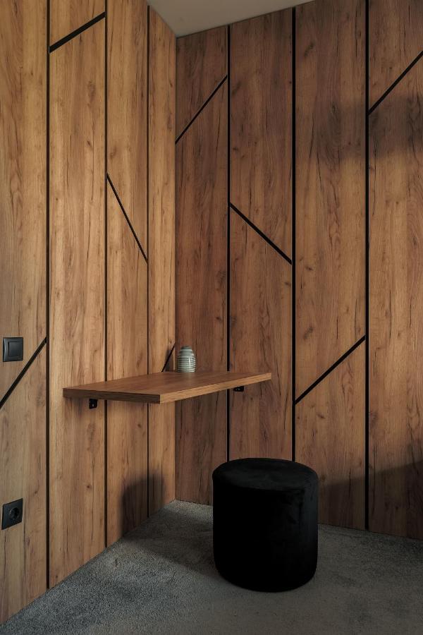 Nest Inn Stiletto Apartment Cluj-Napoca Esterno foto