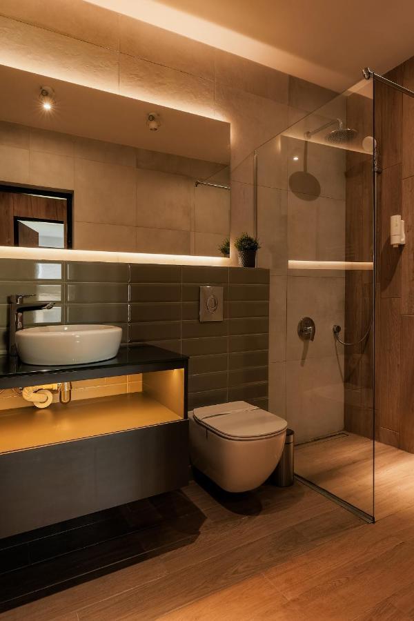 Nest Inn Stiletto Apartment Cluj-Napoca Esterno foto