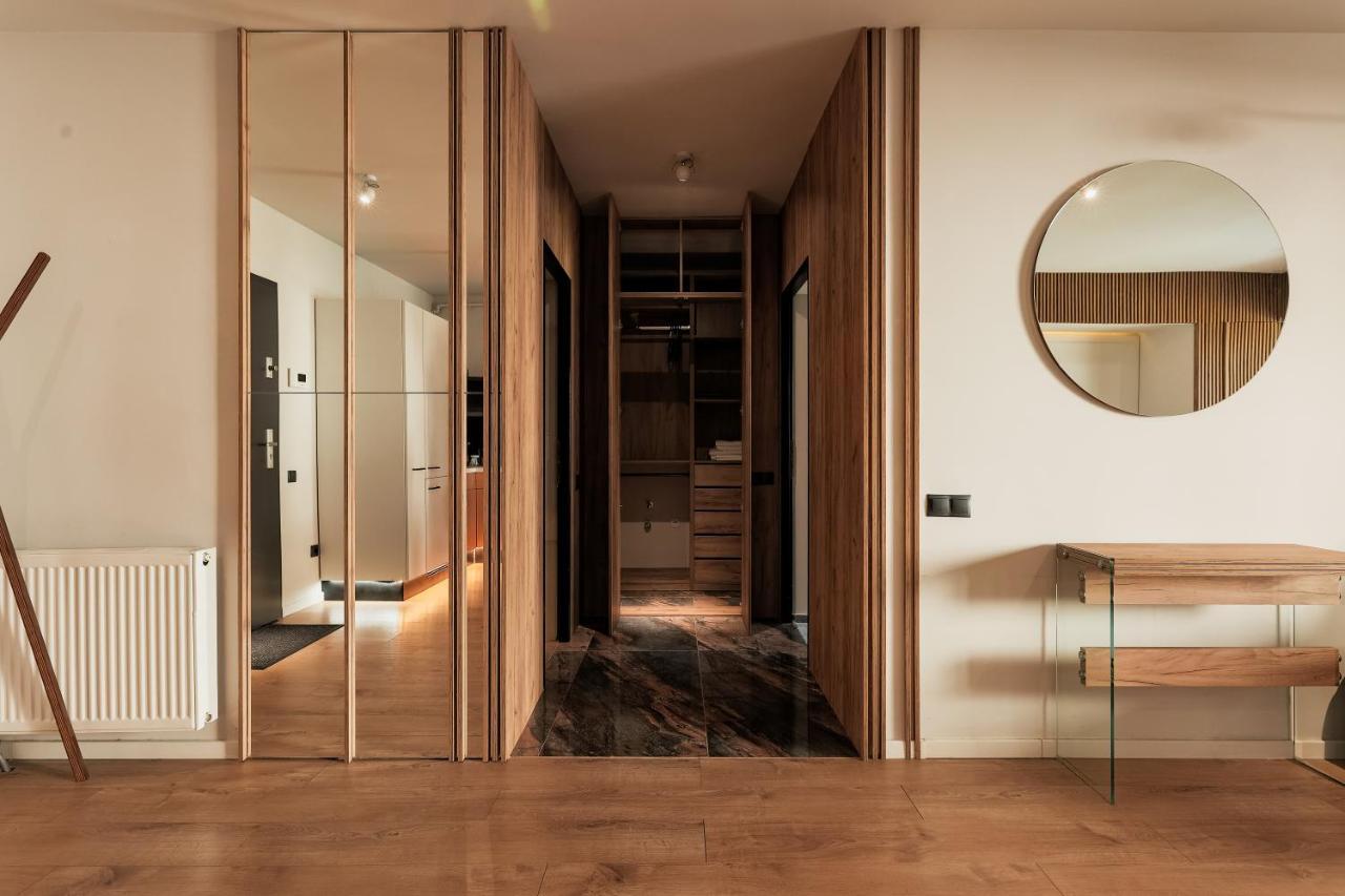 Nest Inn Stiletto Apartment Cluj-Napoca Esterno foto