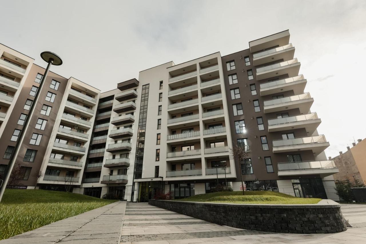 Nest Inn Stiletto Apartment Cluj-Napoca Esterno foto